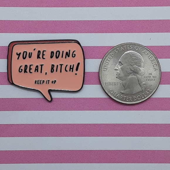 ❌SOLD❌Speech Bubble Pink Enamel Pin - Picture 3 of 4